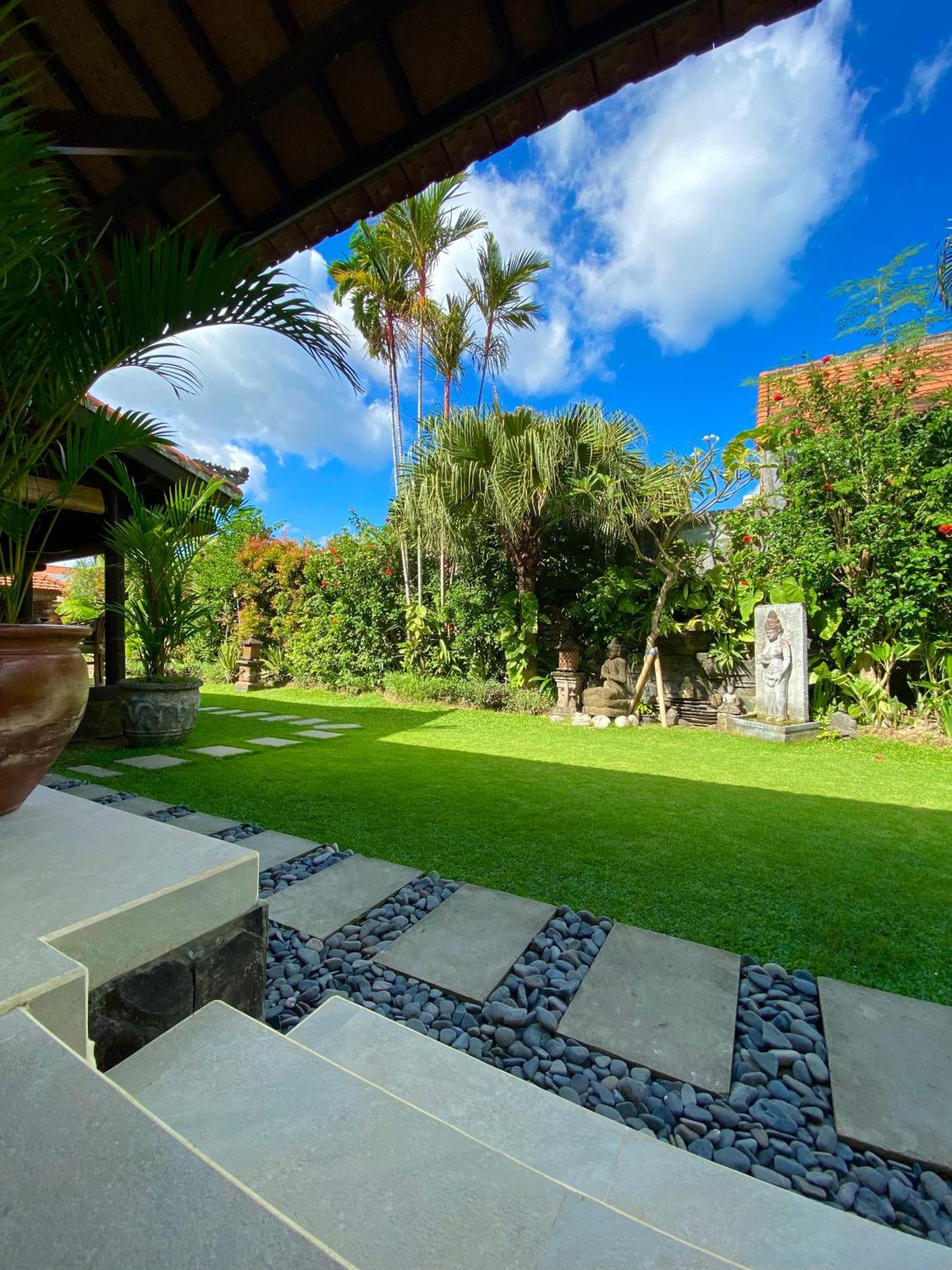 Puri Ayu Hotel Canggu Kültér fotó